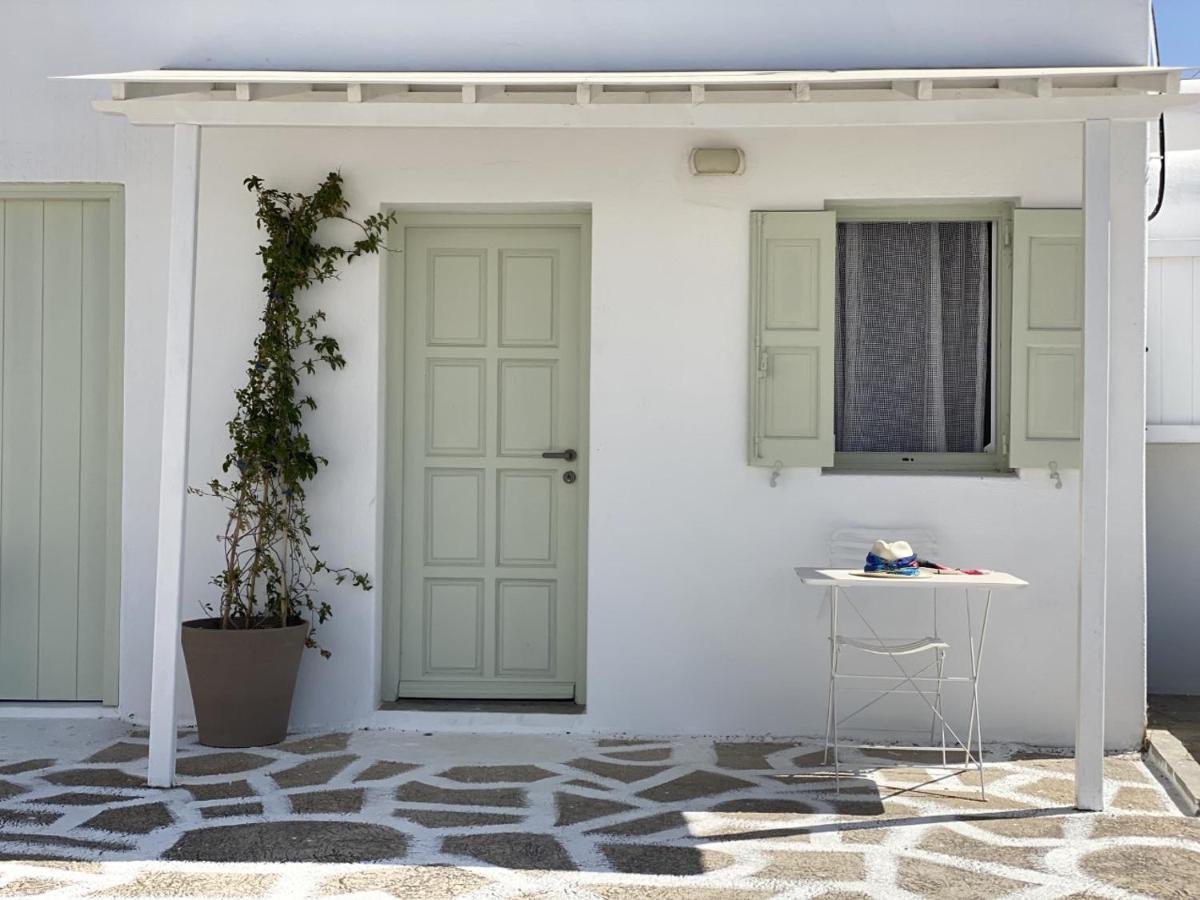 Sing And Blossom Accommodation Mykonos Town Exterior foto